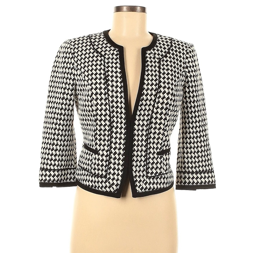 White House Black Market Cropped Houndstooth Blazer
